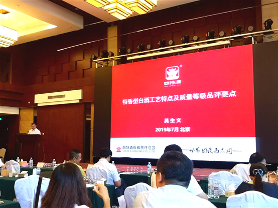 1567998440025030496.jpg 1567998400(1).jpg